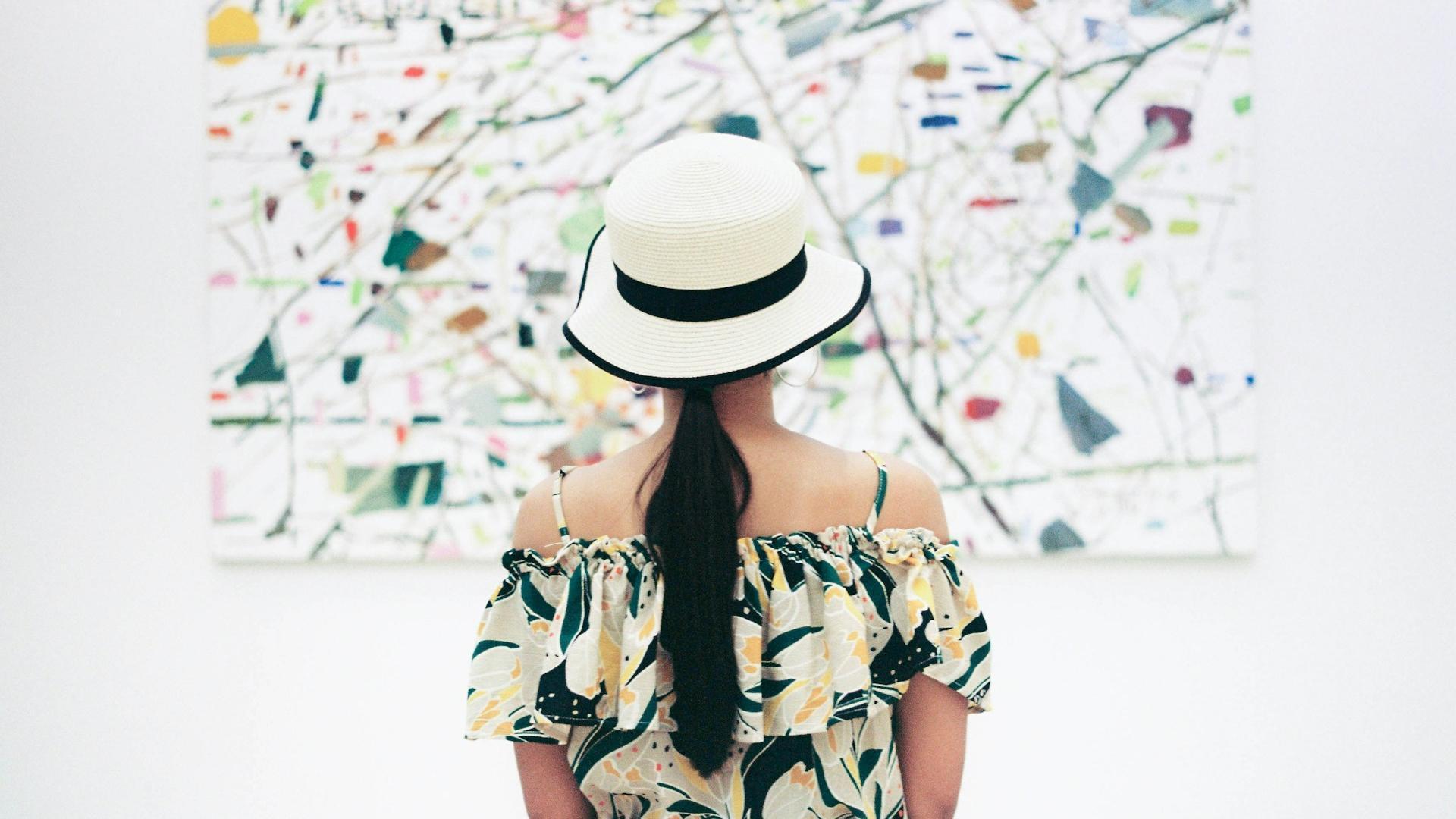 مینیمالیسم و ​​ذهن آگاهی: پرورش حضور در دنیایی شلوغ